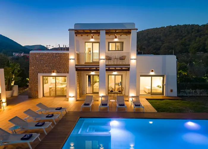 Villa In Ibiza Town Sleeps 12